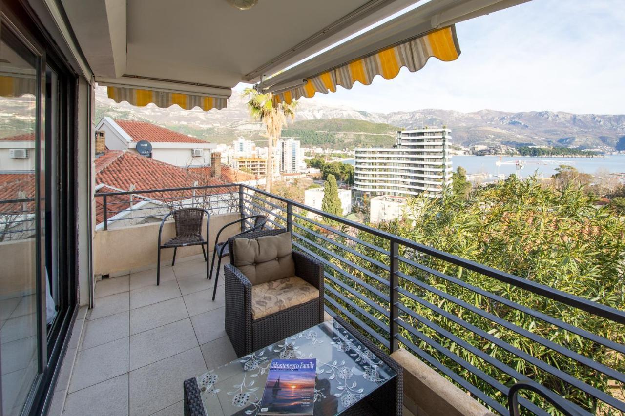 The Blue Apartments Budva Exterior photo