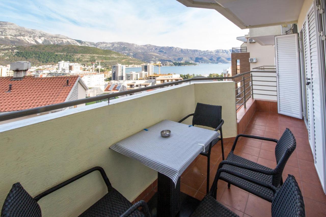 The Blue Apartments Budva Exterior photo